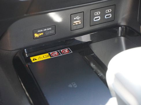 Used 2025 Toyota Camry XSE FWD image 25