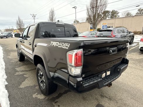 Used 2020 Toyota Tacoma TRD Off-Road w/ Technology Package image 6