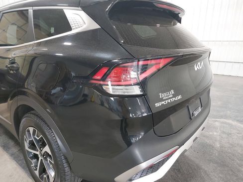 Used 2023 Kia Sportage EX AWD/4WD image 34