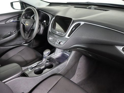 Used 2024 Chevrolet Malibu LT image 25