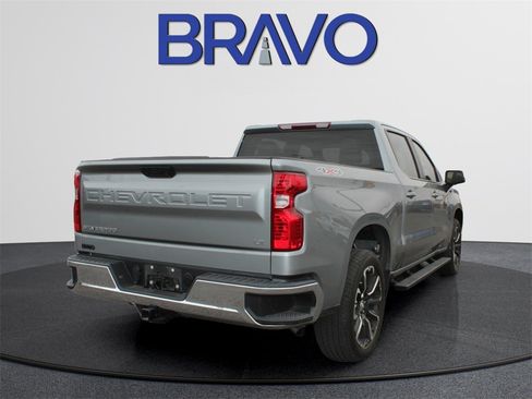 Used 2024 Chevrolet Silverado 1500 LT image 5