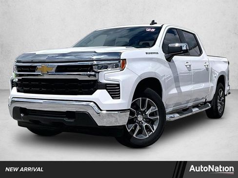Used 2025 Chevrolet Silverado 1500 LT image 1