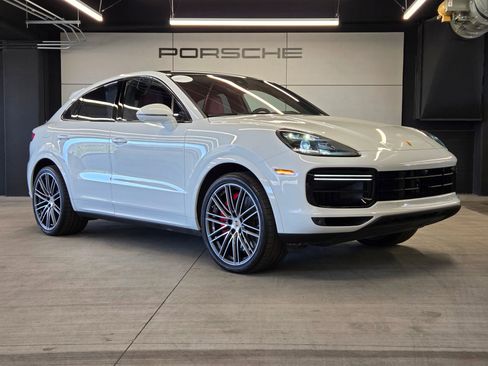 Certified 2023 Porsche Cayenne Turbo image 29