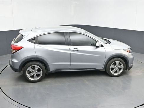 Used 2017 Honda HR-V LX image 38