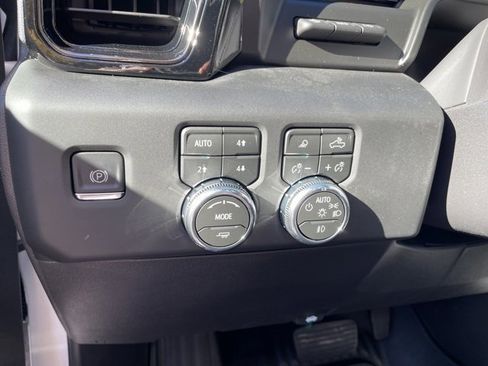 New 2026 GMC Sierra 1500 AT4 w/ AT4 Premium Package image 18