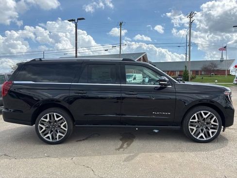 New 2026 Ford Expedition Max Platinum w/ Platinum Ultimate Package AWD/4WD image 11