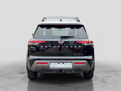 New 2026 Nissan Pathfinder SL w/ SL Premium Package