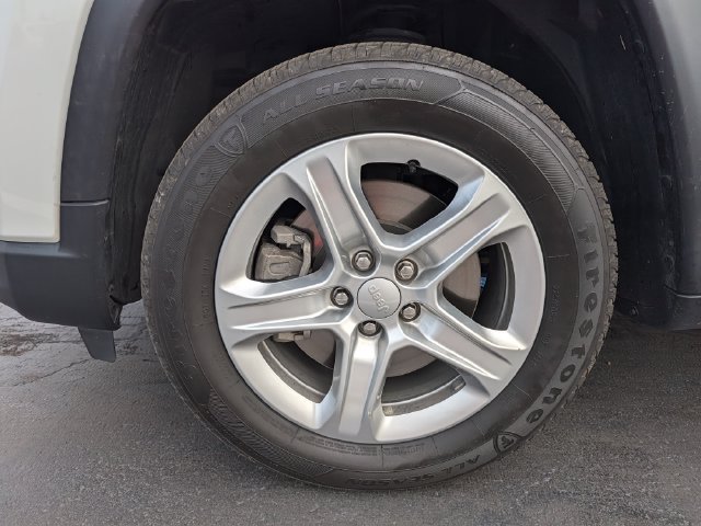 Used 2023 Jeep Compass Latitude AWD/4WD image 27