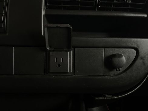 Used 2015 Chevrolet Express 3500 LS w/ Chrome Appearance Package image 28