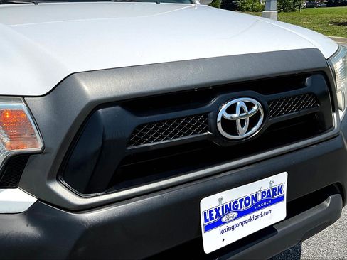 Used 2015 Toyota Tacoma PreRunner w/ Convenience Package RWD image 31