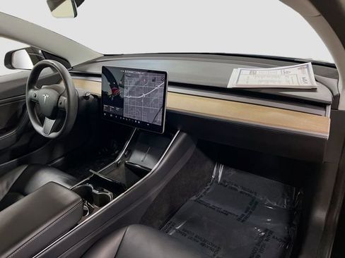 Used 2020 Tesla Model 3 Long Range image 31