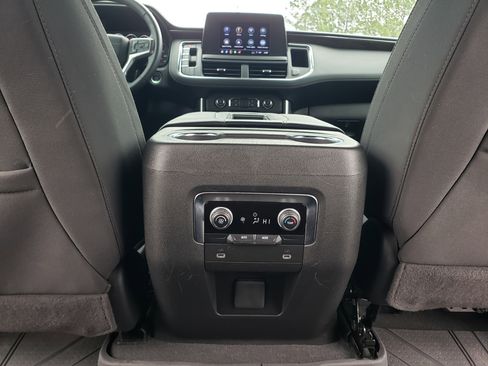 Used 2024 Chevrolet Tahoe LS RWD image 36