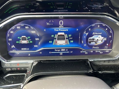 Used 2024 Chevrolet Silverado 1500 LT Trail Boss image 15