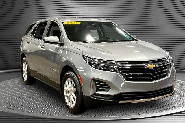 Used 2023 Chevrolet Equinox LT FWD image 3
