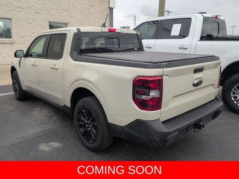 Used 2024 Ford Maverick Lariat w/ Black Appearance Package image 3