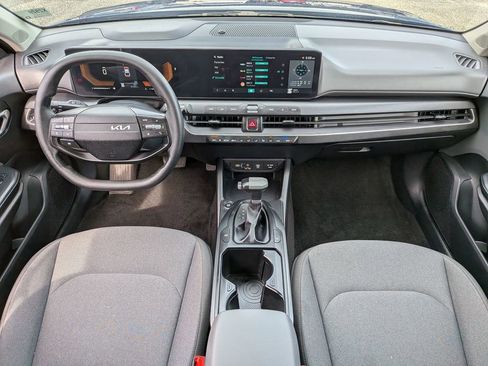 Used 2025 Kia K4 FWD image 24