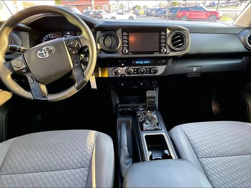 Used 2022 Toyota Tacoma SR AWD/4WD image 18