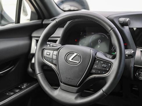 Used 2025 Lexus UX 300h FWD w/ Accessory Package (Z2) image 16