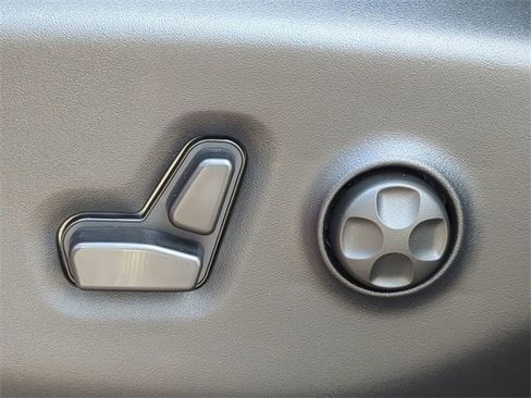 New 2026 Chrysler Pacifica Limited w/ S Appearance Package image 24