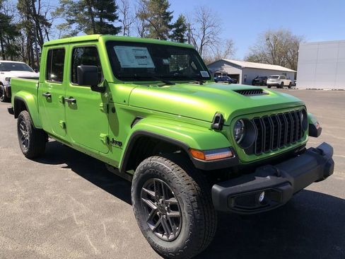 New 2026 Jeep Gladiator Sport image 15