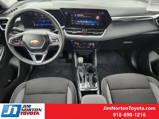 Used 2026 Chevrolet TrailBlazer LT w/ LT Cold Weather Package FWD image 26