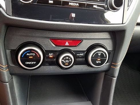 Certified 2022 Subaru Crosstrek 2.5i Limited AWD/4WD image 34