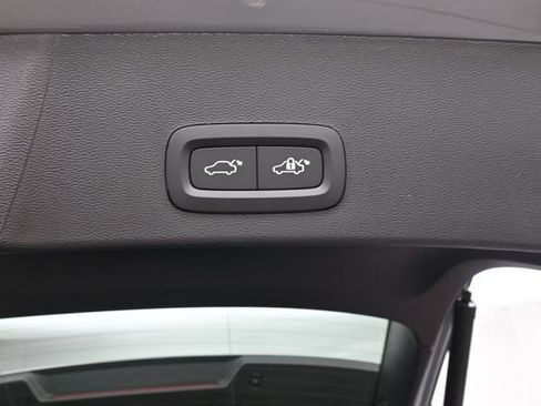 New 2026 Volvo XC40 B5 Plus w/ Protection Package Premier AWD/4WD image 30