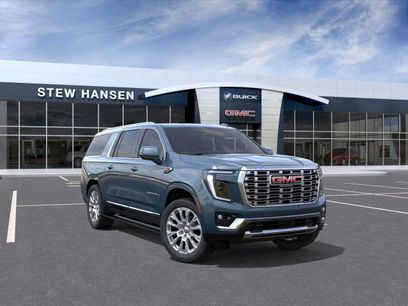 New 2025 GMC Yukon XL Denali w/ Sun & Power Step Package