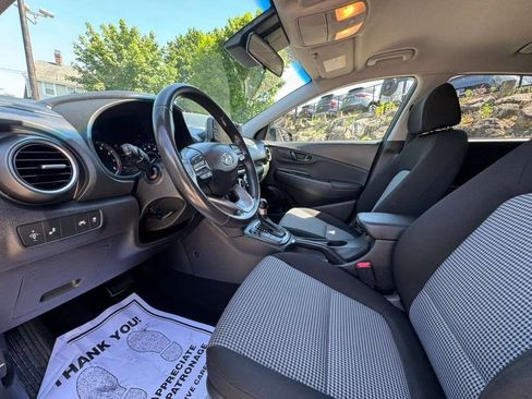 Certified 2021 Hyundai Kona SEL AWD/4WD image 16