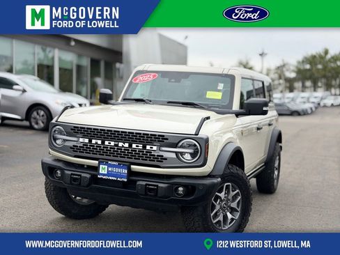 Used 2025 Ford Bronco Badlands AWD/4WD image 1
