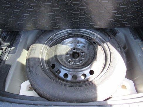Used 2021 Toyota RAV4 XLE FWD image 47