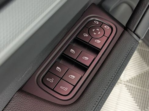 New 2026 Porsche Cayenne AWD/4WD image 27