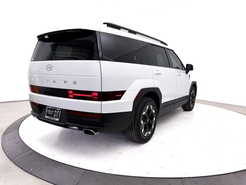 Used 2025 Hyundai Santa Fe SEL FWD image 17