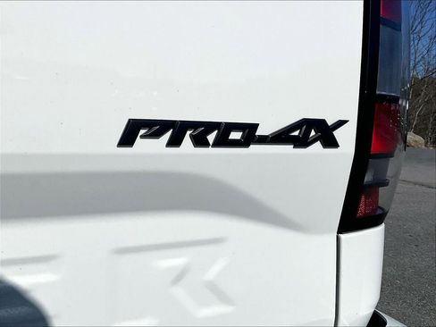 Used 2023 Nissan Frontier PRO-4X w/ Pro Convenience Package image 27