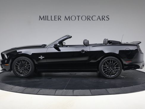 Used 2013 Ford Mustang Shelby GT500 RWD image 3