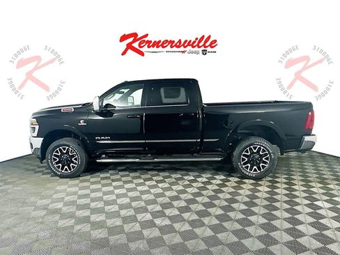 New 2025 RAM 3500 Limited w/ Towing Technology Group image 4