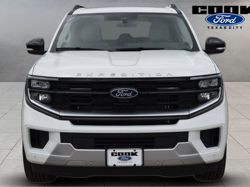 New 2026 Ford Expedition Max Platinum w/ Platinum Ultimate Package AWD/4WD image 2