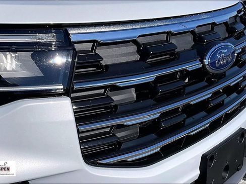 New 2026 Ford Explorer Active w/ Active Comfort Package image 16