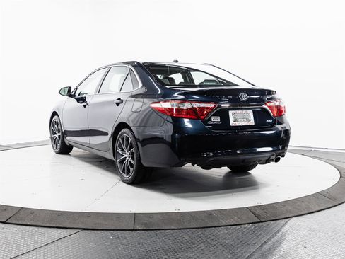 Used 2017 Toyota Camry XSE w/ Moonroof Package image 8