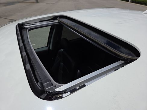 Used 2018 Honda Ridgeline RTL-E image 3