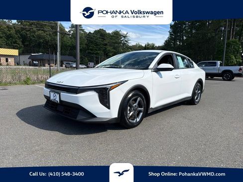 Used 2025 Kia K4 FWD image 1