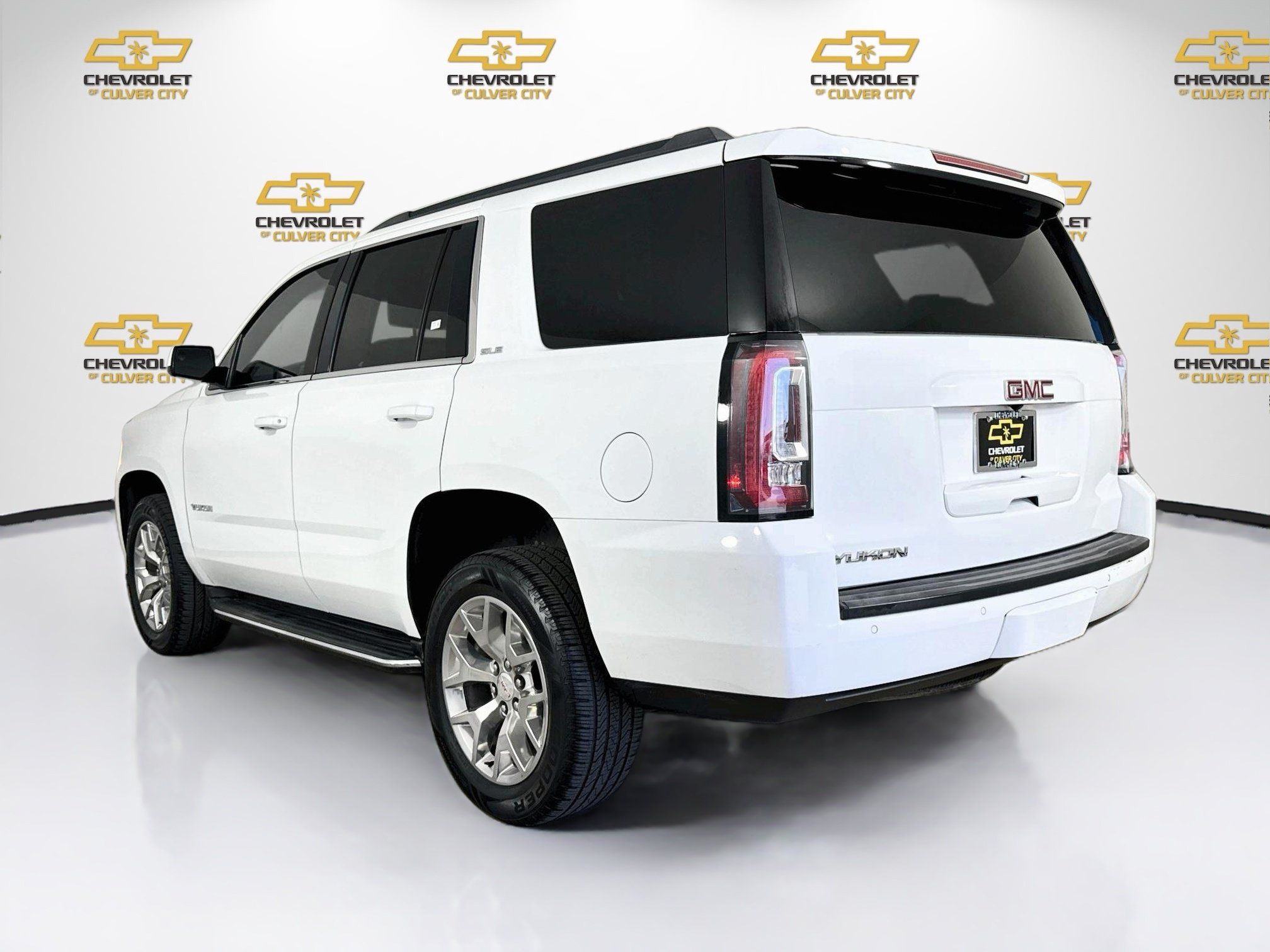 Used 2019 GMC Yukon SLE w/ SLE Value Package RWD image 6