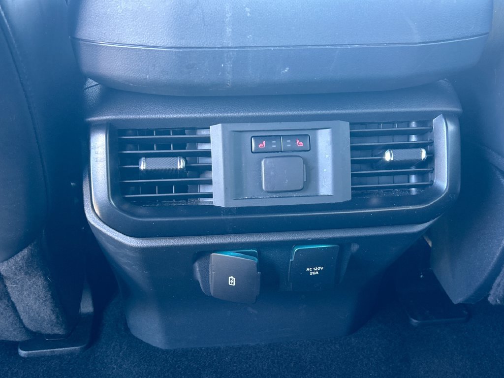 Used 2025 Ford F150 Raptor AWD/4WD image 30