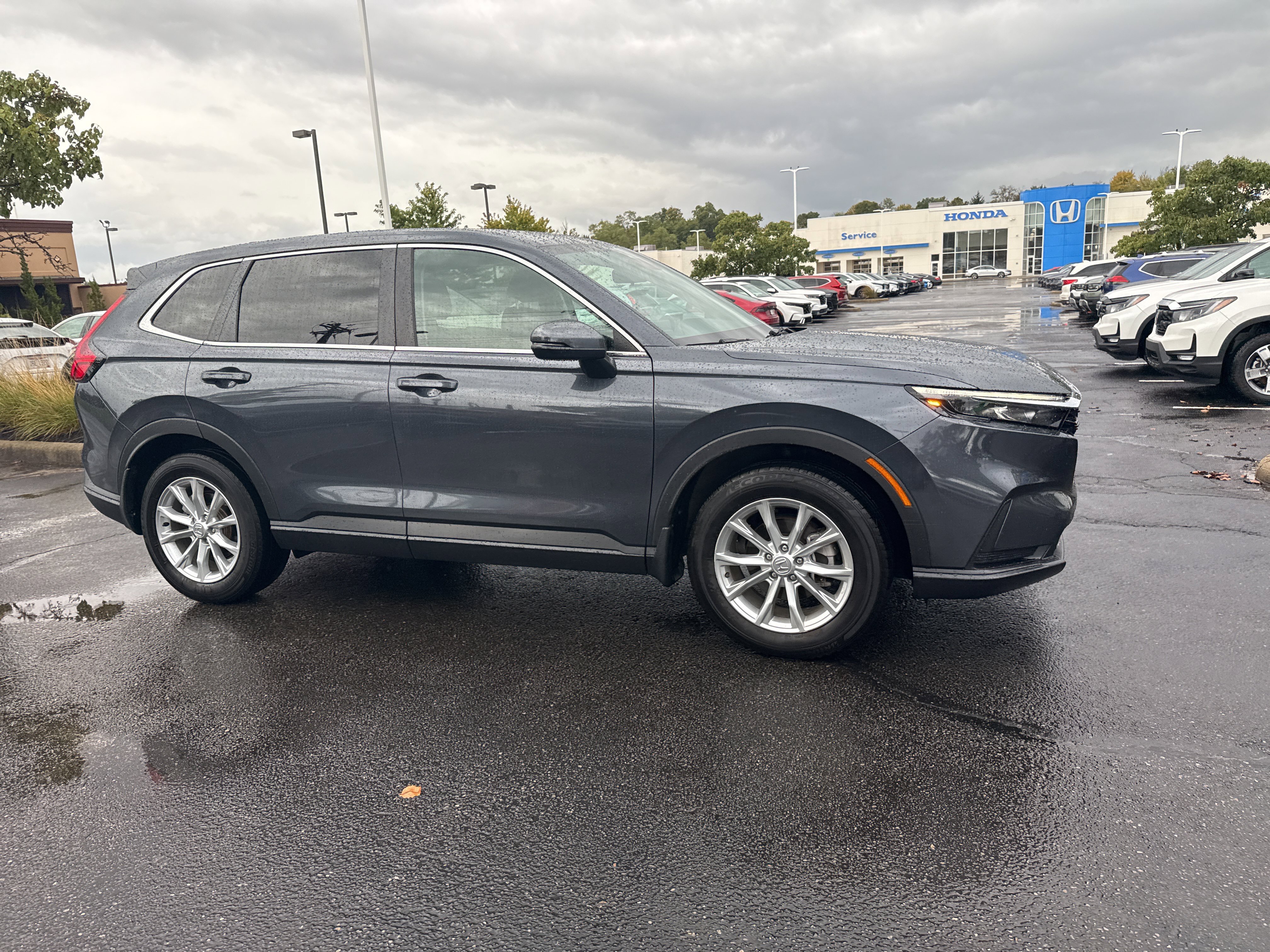 Used 2025 Honda CR-V EX image 21