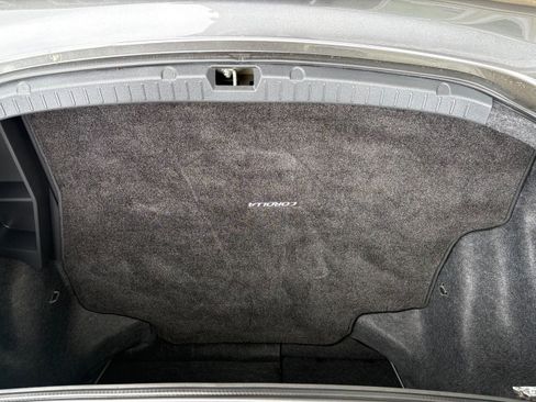 Used 2010 Toyota Corolla LE FWD image 16