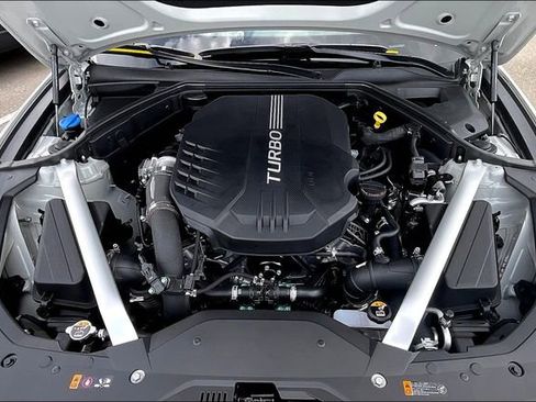 New 2025 Genesis G70 3.3T Advanced image 11