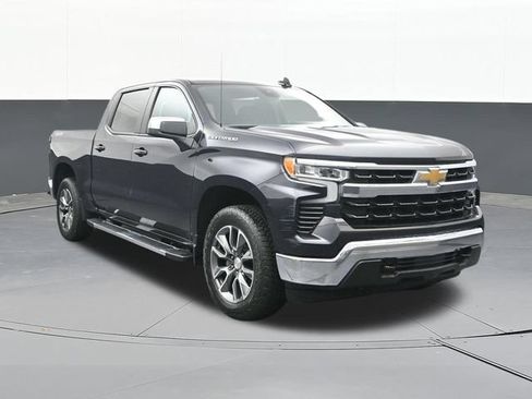 Used 2024 Chevrolet Silverado 1500 LT AWD/4WD image 19