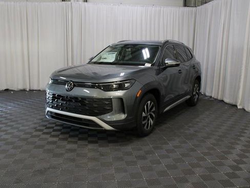 New 2025 Volkswagen Tiguan S FWD image 26