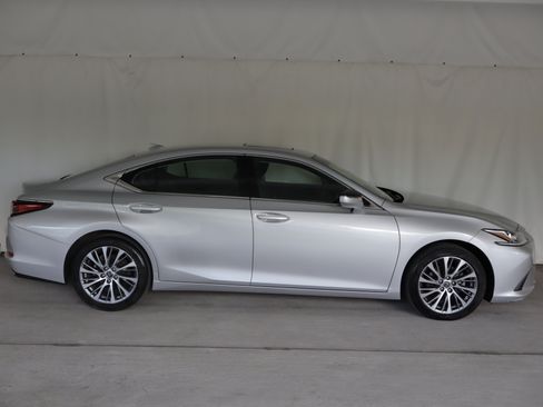 Used 2019 Lexus ES 350 w/ Premium Package FWD image 7