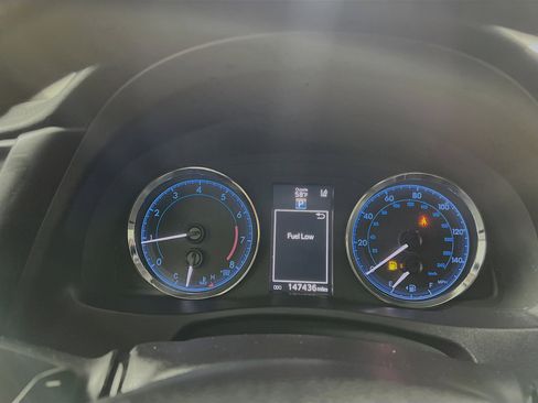 Used 2017 Toyota Corolla SE image 21